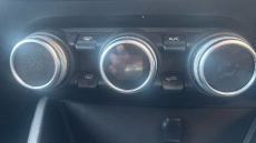 Dacia Duster 1.6 SCe Prestige 5dr Petrol Estate